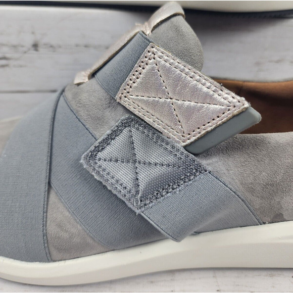 Clarks Unstructured Gray/Blue Hook & Loop Slip On Fabric Women's Size 9.5M Shoes - Picture 6 of 11